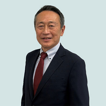 写真:保安通信協会理事長 小山 雅博